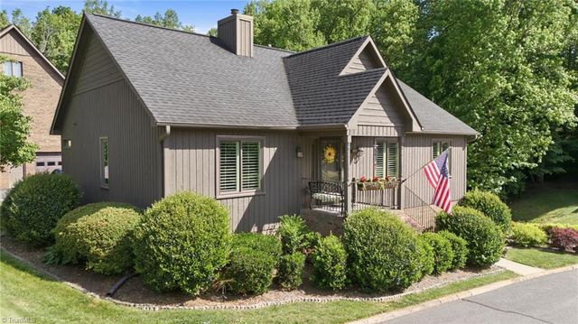 601 Ridgehaven Drive, Winston-salem, NC 27104