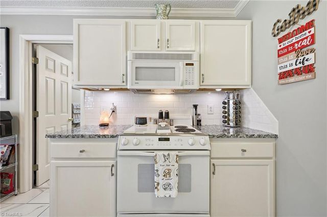 601 Ridgehaven Drive, Winston-salem, NC 27104