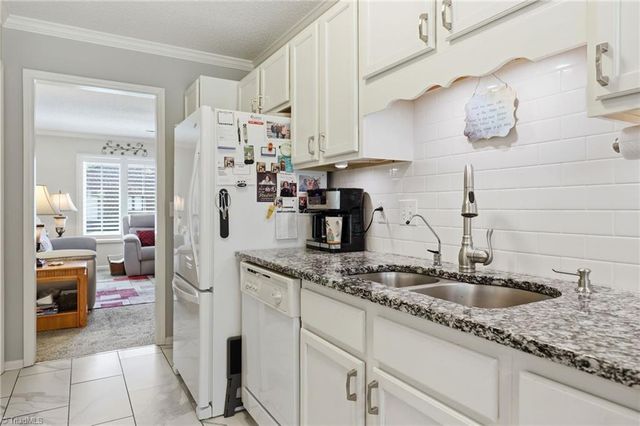601 Ridgehaven Drive, Winston-salem, NC 27104