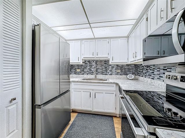 2901 26TH STREET W APT 511, Bradenton, FL 34205