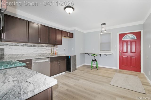 3440 E 10 Mile 10 Mile Road, Warren, MI 48091