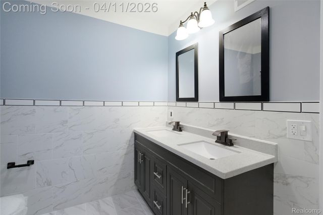 3440 E 10 Mile 10 Mile Road, Warren, MI 48091
