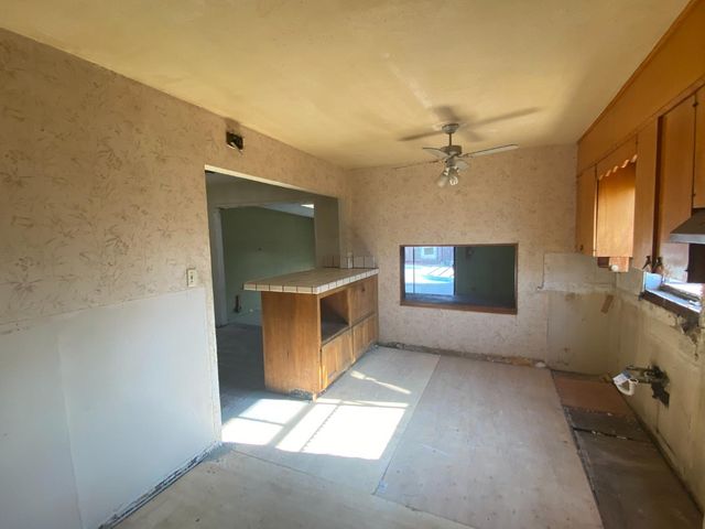 5769 Ortega St, Sacramento, CA 95824