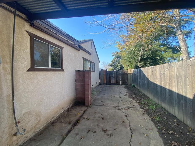 5769 Ortega St, Sacramento, CA 95824