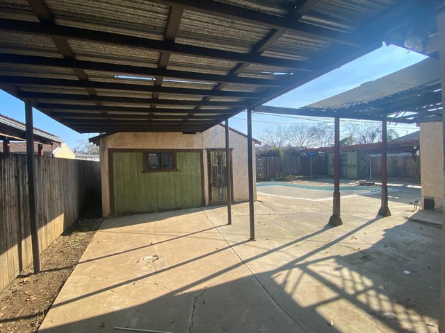 5769 Ortega St, Sacramento, CA 95824