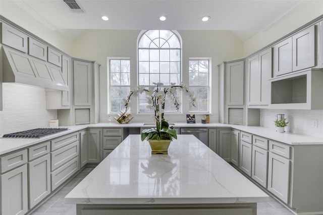 2121 Shari Lane, Garland, TX 75043