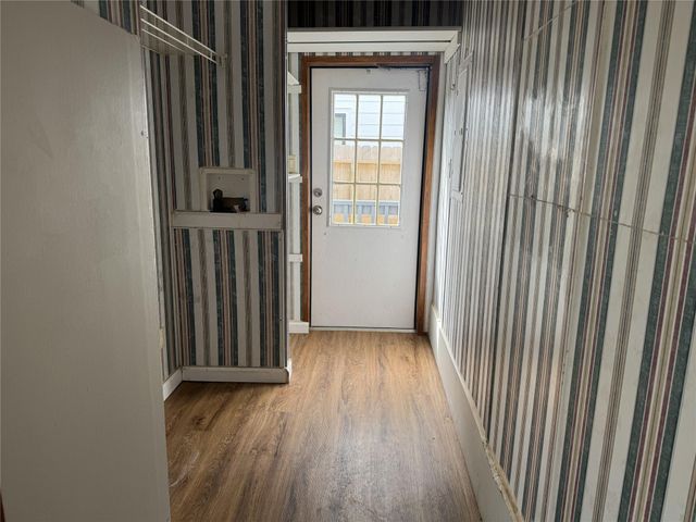 16885 W Lynbrook, Montgomery, TX 77316