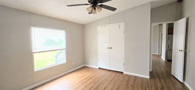 16885 W Lynbrook, Montgomery, TX 77316