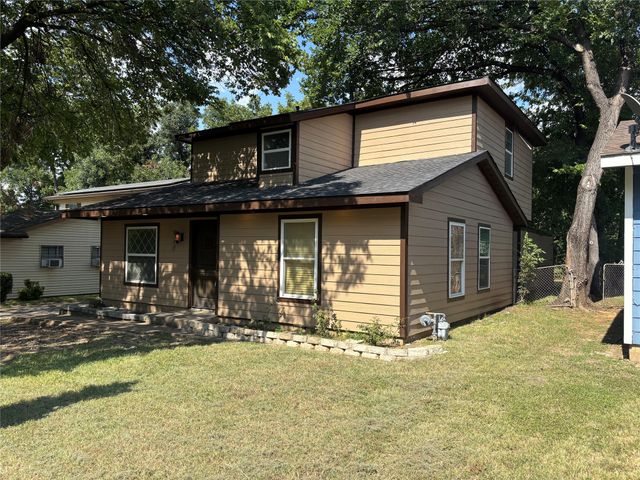 910 NE 31st, Grand Prairie, TX 75050