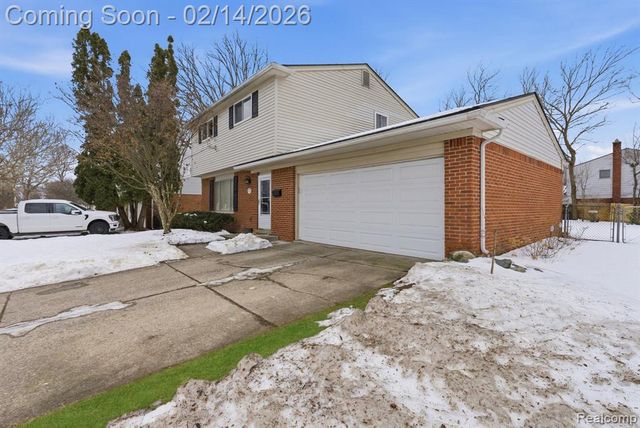 30241 Stockton Avenue, Farmington Hills, MI 48336