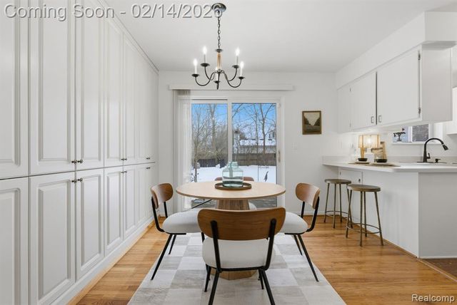 30241 Stockton Avenue, Farmington Hills, MI 48336