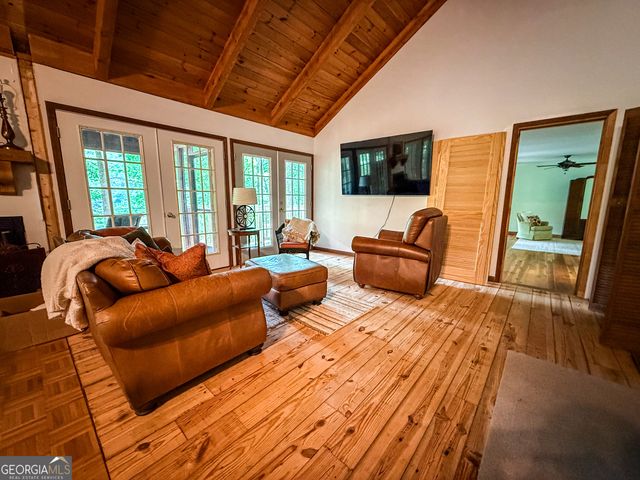 1101 River Road, Cleveland, GA 30528