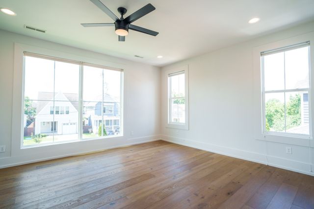 725 Park Cir, Nashville, TN 37205