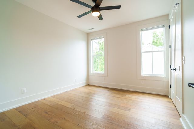 725 Park Cir, Nashville, TN 37205