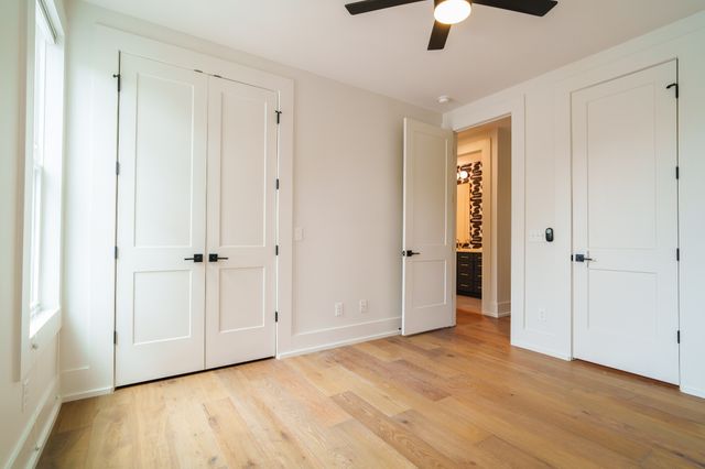 725 Park Cir, Nashville, TN 37205