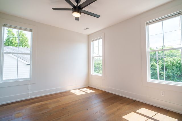 725 Park Cir, Nashville, TN 37205