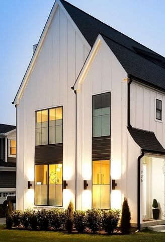 725 Park Cir, Nashville, TN 37205