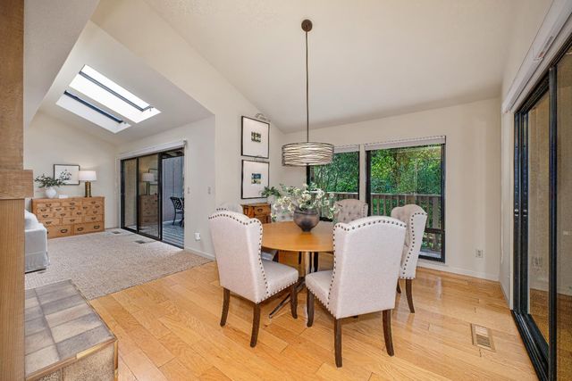 18 Covered Bridge Rd, Carmichael, CA 95608