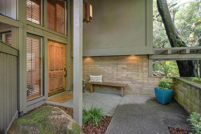 18 Covered Bridge Rd, Carmichael, CA 95608