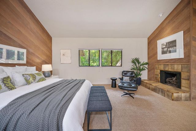 18 Covered Bridge Rd, Carmichael, CA 95608