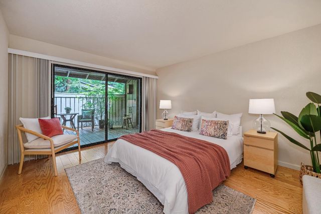 18 Covered Bridge Rd, Carmichael, CA 95608