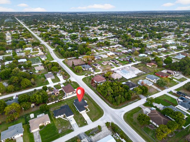 8316 103rd Avenue, Vero Beach, FL 32967