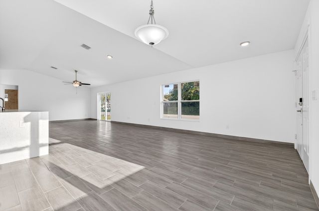 8316 103rd Avenue, Vero Beach, FL 32967