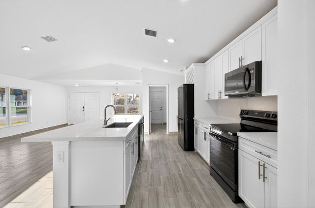 8316 103rd Avenue, Vero Beach, FL 32967