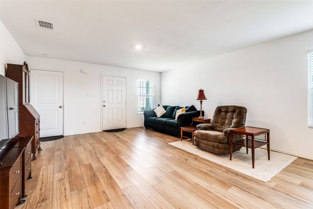 5402 Majestro Way, Forney, TX 75126