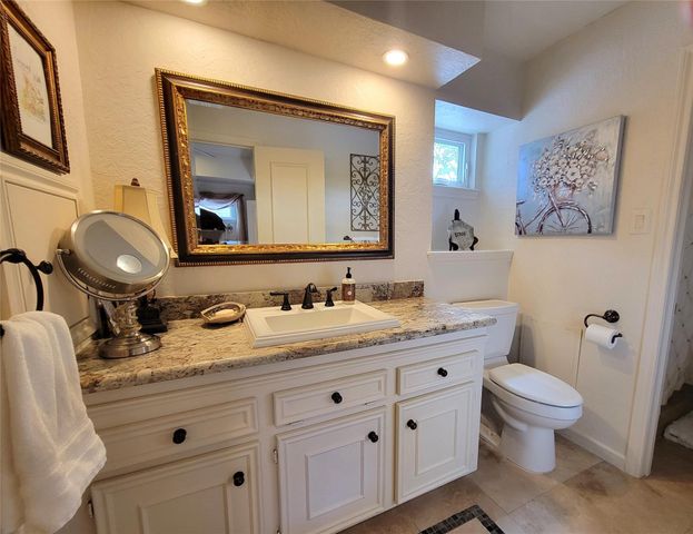 709 Palmer Drive, Conroe, TX 77302