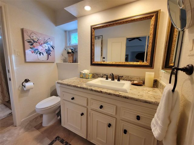 709 Palmer Drive, Conroe, TX 77302