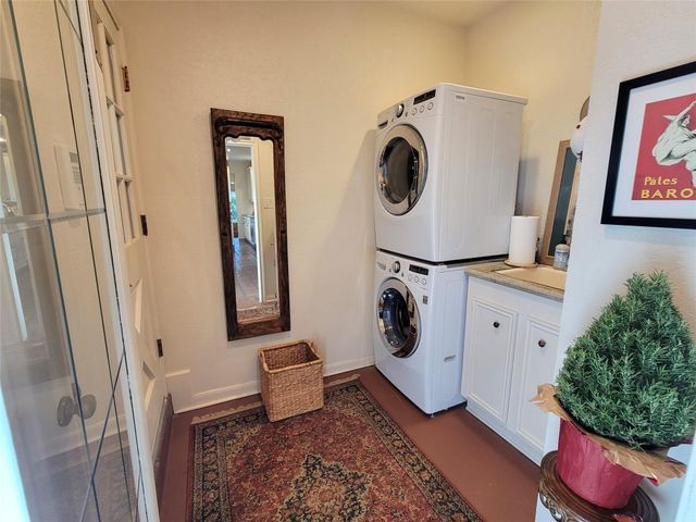 709 Palmer Drive, Conroe, TX 77302