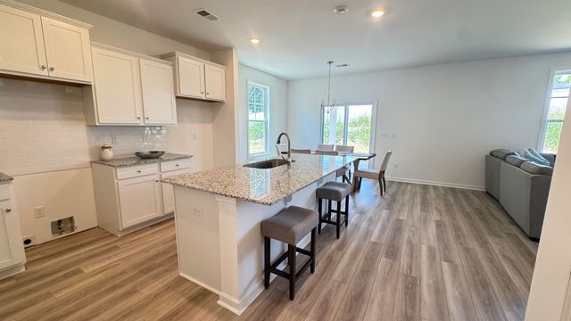 2040 Halton Oaks Drive, Spartanburg, SC 29303