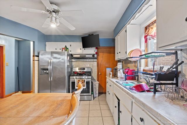 3839 Harvey Avenue, Berwyn, IL 60402