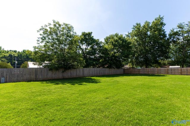 2003 Lancaster Avenue, Decatur, AL 35603