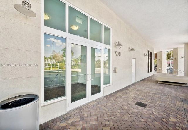 7270 SW 88th St B202, Miami, FL 33156