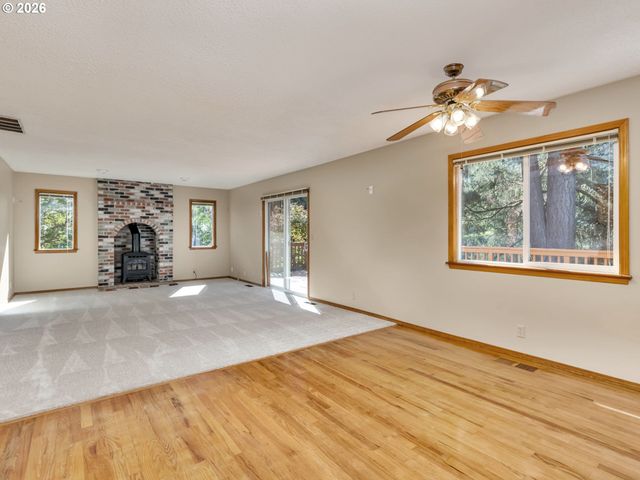8445 Sw MAVERICK Pl, Beaverton, OR 97008