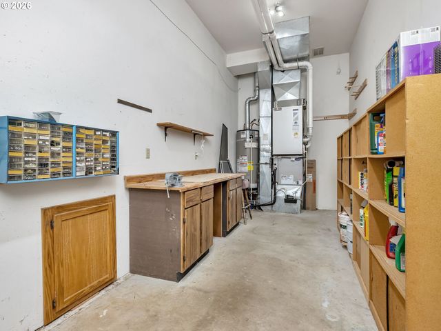 8445 Sw MAVERICK Pl, Beaverton, OR 97008