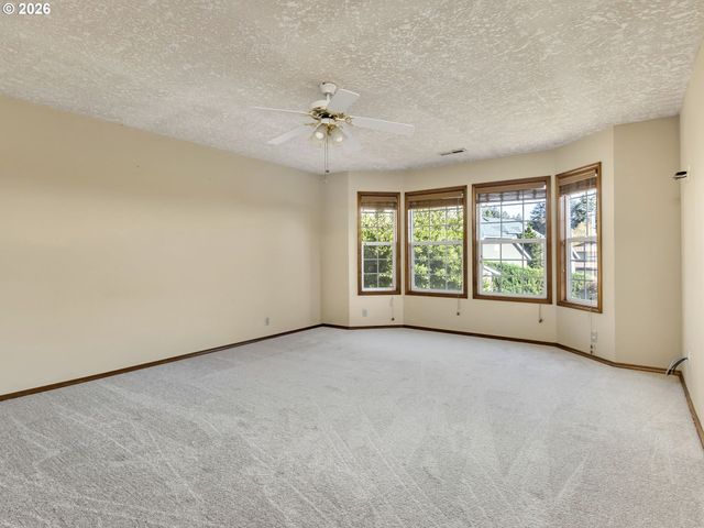 8445 Sw MAVERICK Pl, Beaverton, OR 97008