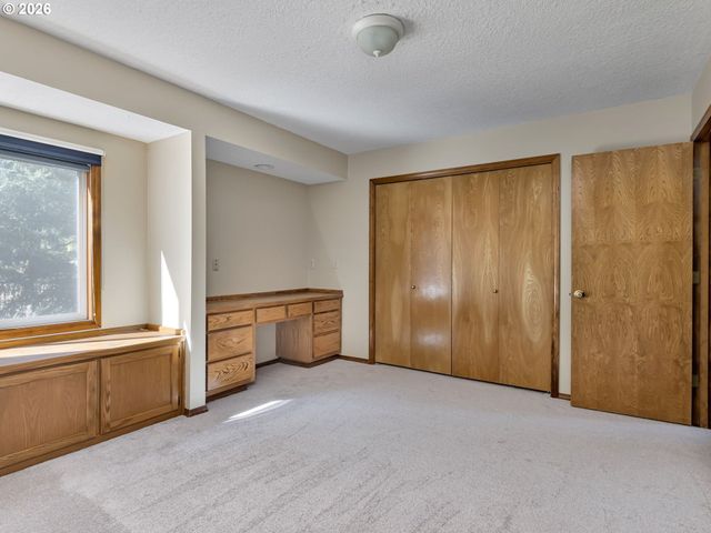 8445 Sw MAVERICK Pl, Beaverton, OR 97008