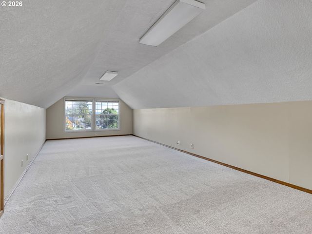8445 Sw MAVERICK Pl, Beaverton, OR 97008