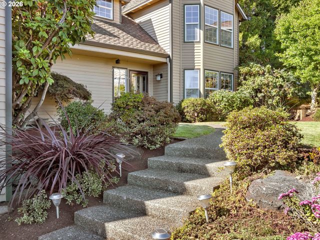 8445 Sw MAVERICK Pl, Beaverton, OR 97008