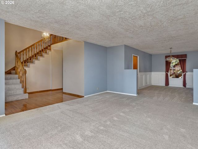 8445 Sw MAVERICK Pl, Beaverton, OR 97008