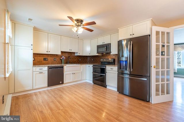 35 GRAVEL PIKE, Red Hill, PA 18076