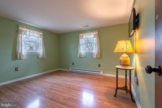 35 GRAVEL PIKE, Red Hill, PA 18076