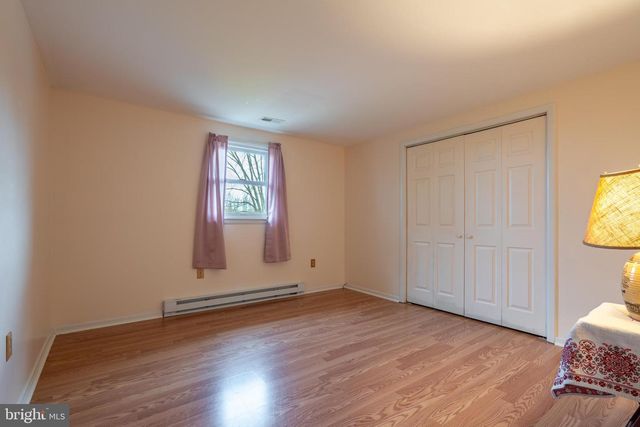 35 GRAVEL PIKE, Red Hill, PA 18076