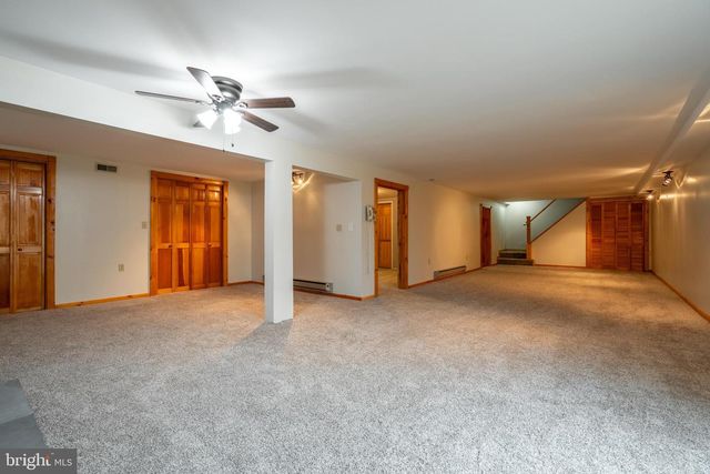 35 GRAVEL PIKE, Red Hill, PA 18076