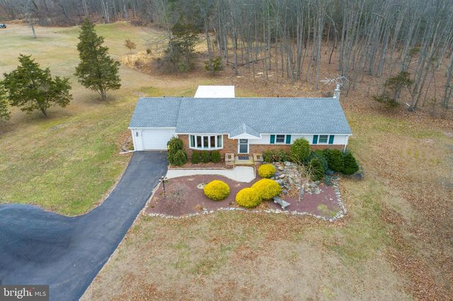 35 GRAVEL PIKE, Red Hill, PA 18076