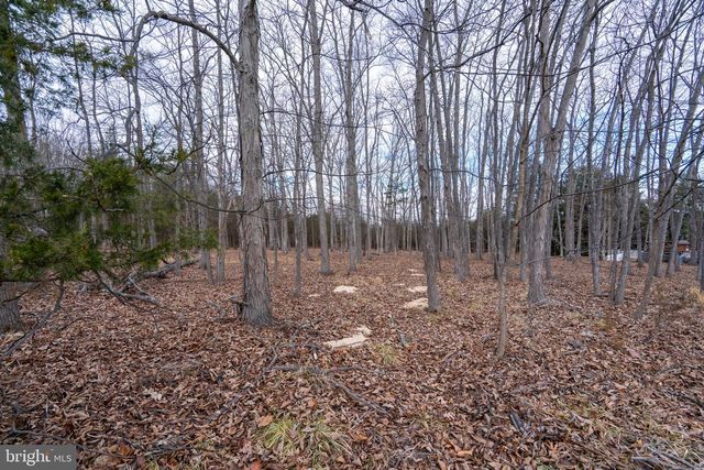 35 GRAVEL PIKE, Red Hill, PA 18076