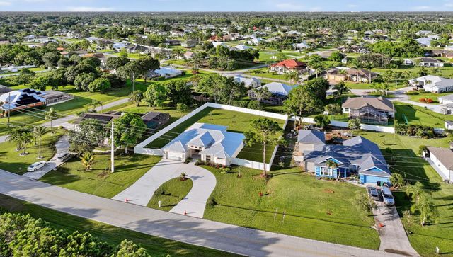 156 SW Paar Drive, Port St Lucie, FL 34953
